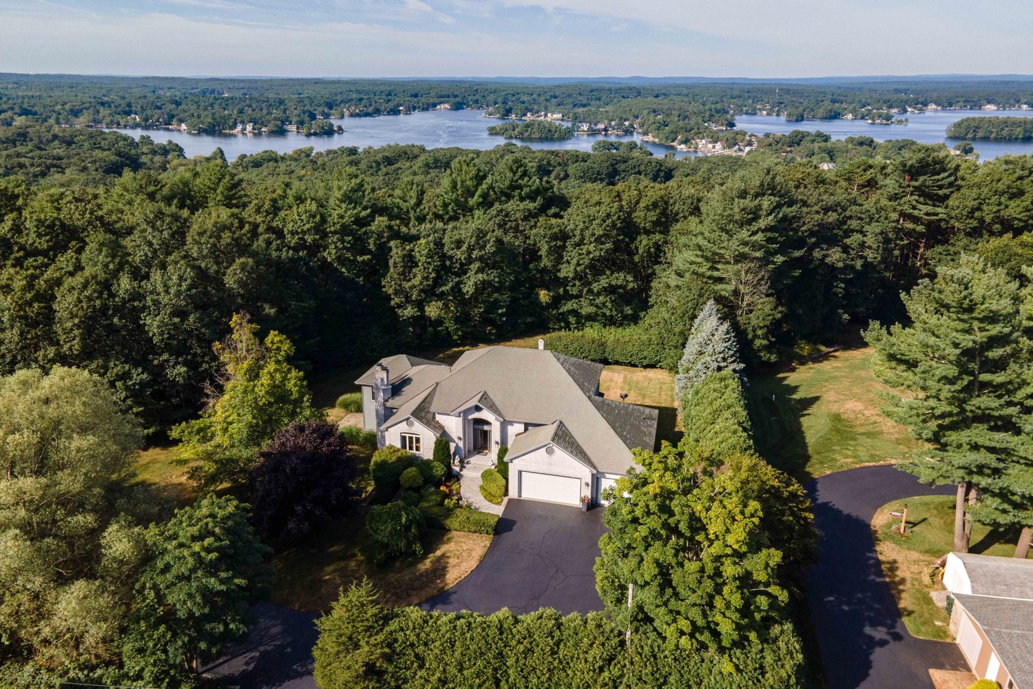 Aerial view / 118 Upper Gore Road